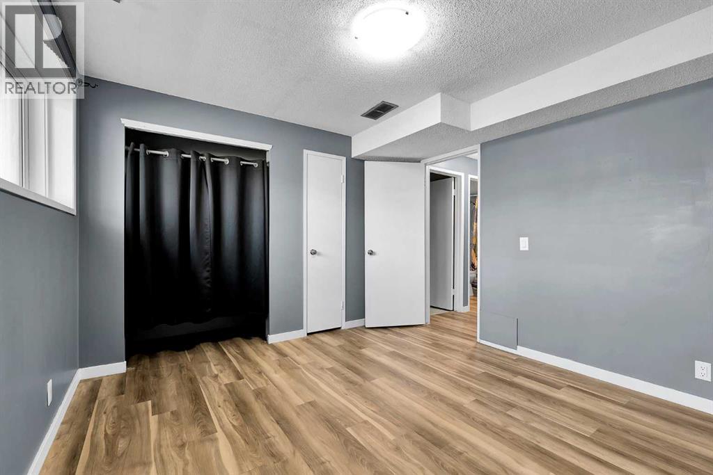 #2 435 Pinehill Road NE - 22