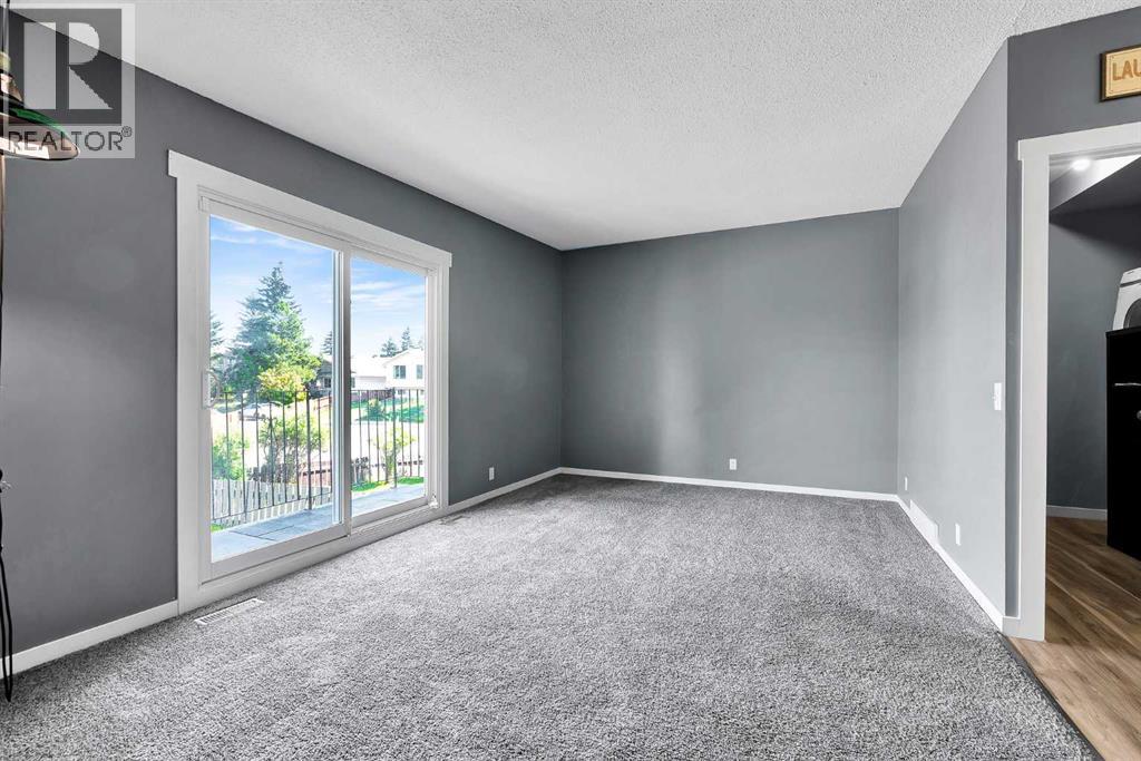 #2 435 Pinehill Road NE - 4
