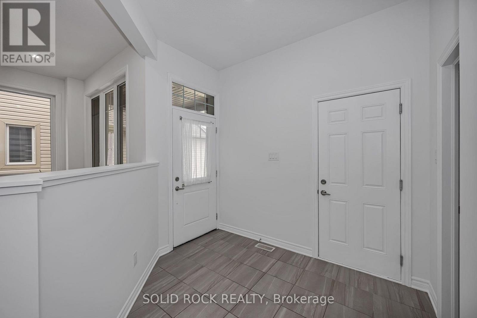 149 MINIKAN STREET - 4