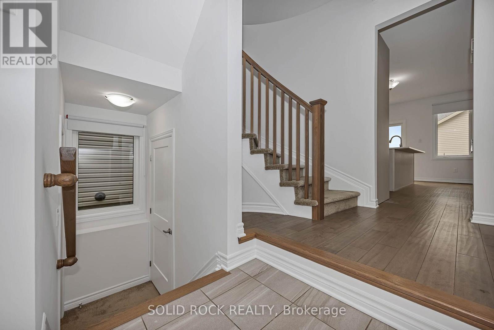 149 MINIKAN STREET - 37