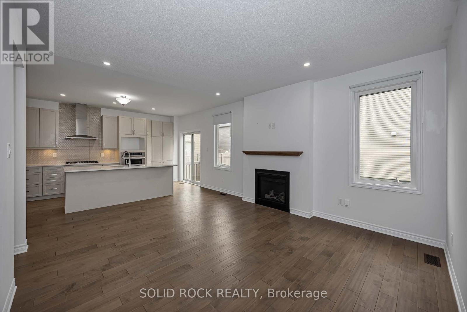 149 MINIKAN STREET - 9