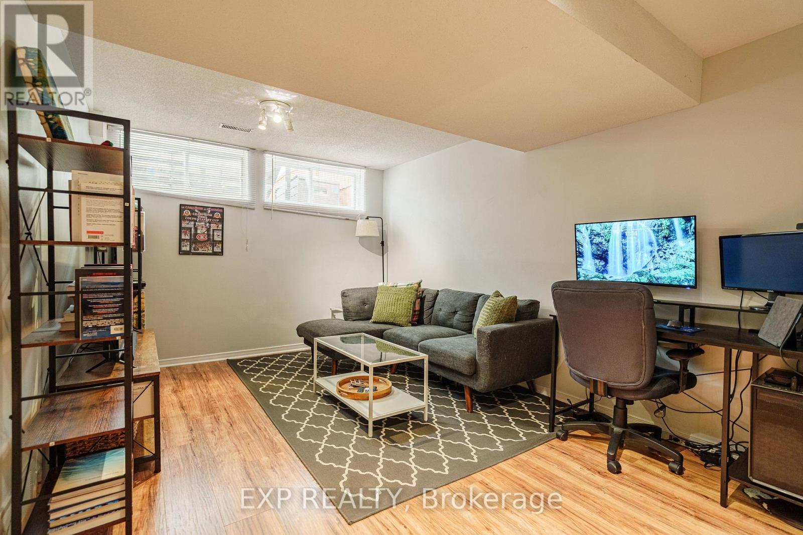 2010 SCULLY WAY - 23