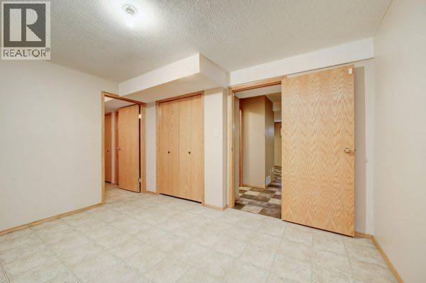 23 Niska Place W - 32