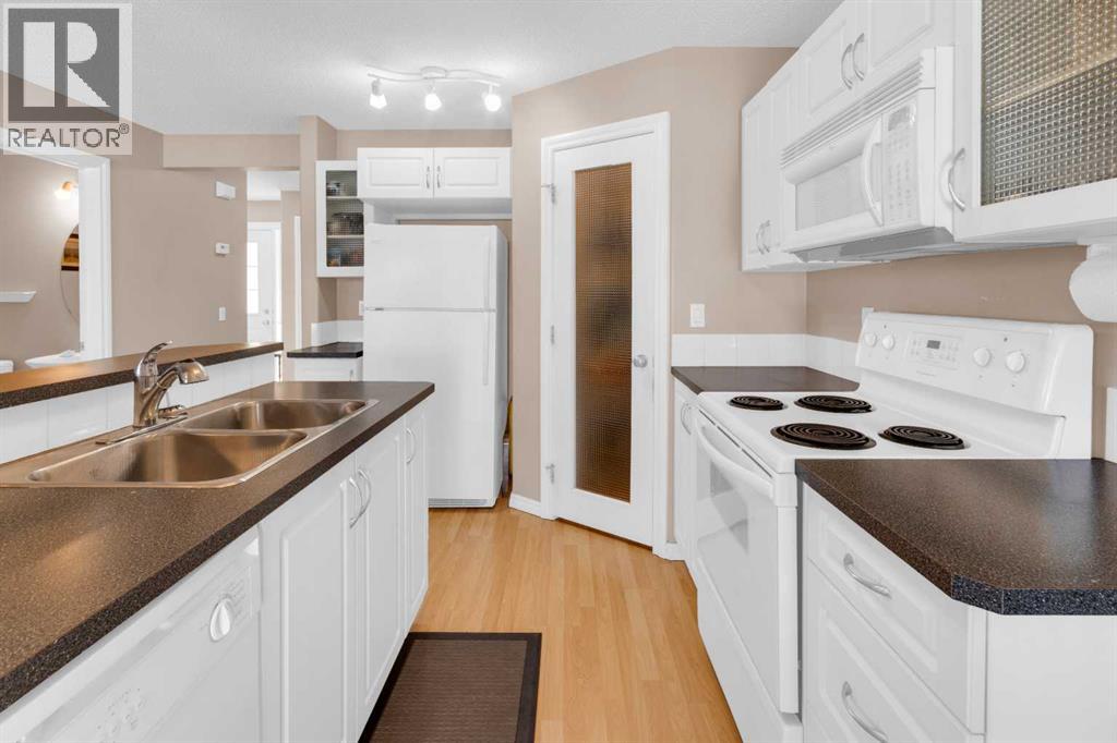 27 Royal Birch Mount NW - 6