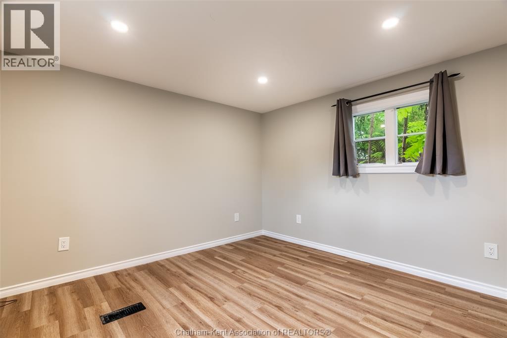 #29 9480 Longwoods ROAD - 17