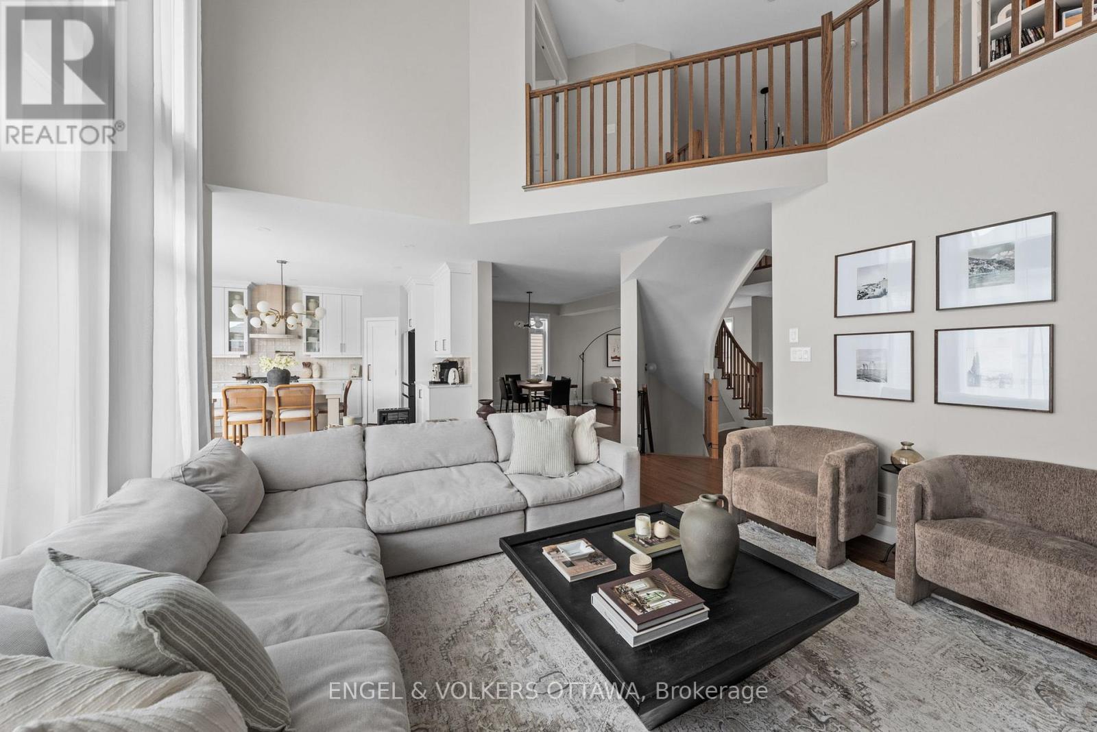 351 SHUTTLEWORTH DRIVE - 13
