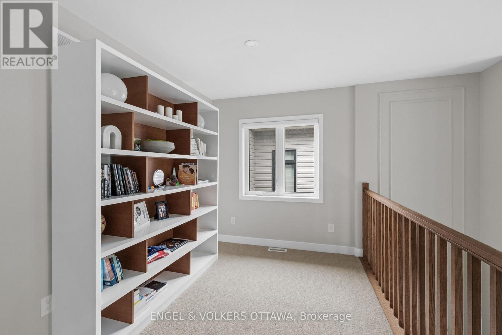 351 SHUTTLEWORTH DRIVE - 24