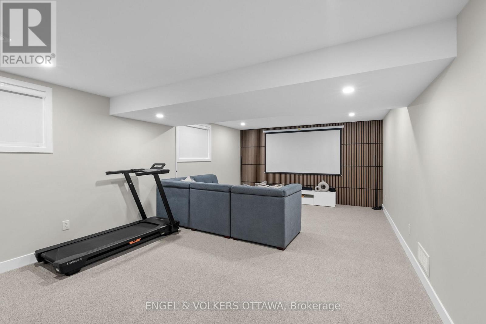 351 SHUTTLEWORTH DRIVE - 38