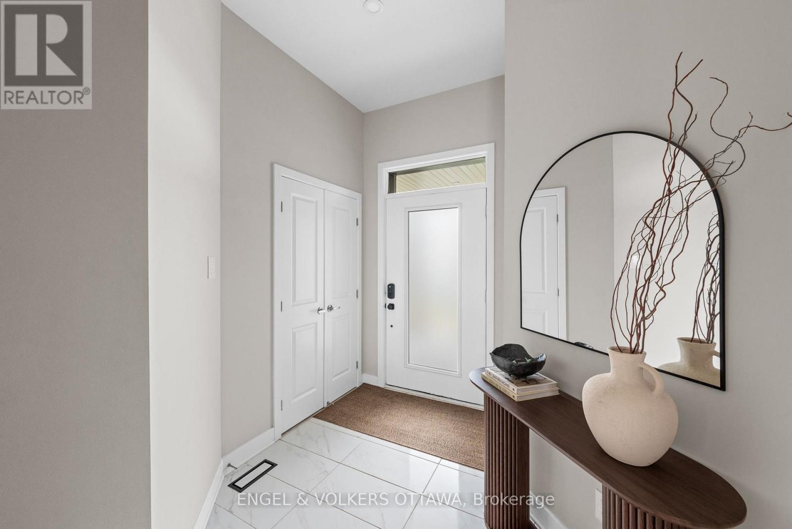 351 SHUTTLEWORTH DRIVE - 4