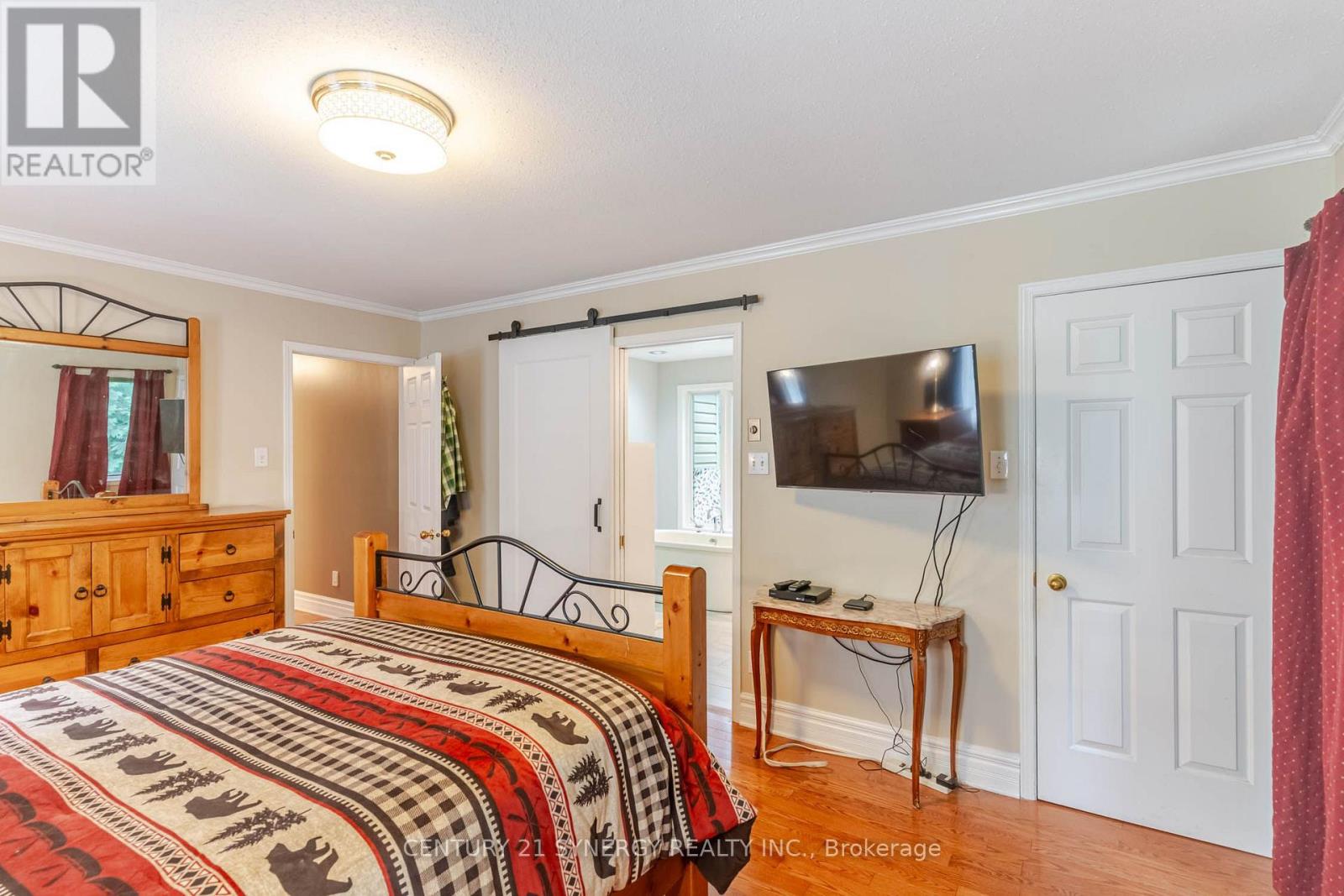 306 MCGREGOR DRIVE - 11
