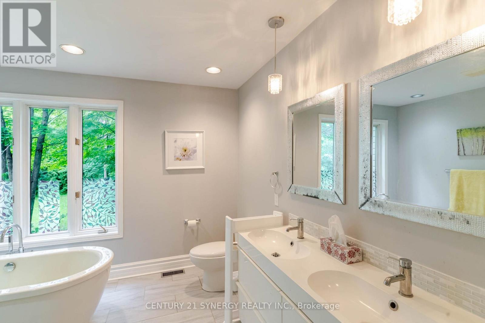 306 MCGREGOR DRIVE - 13