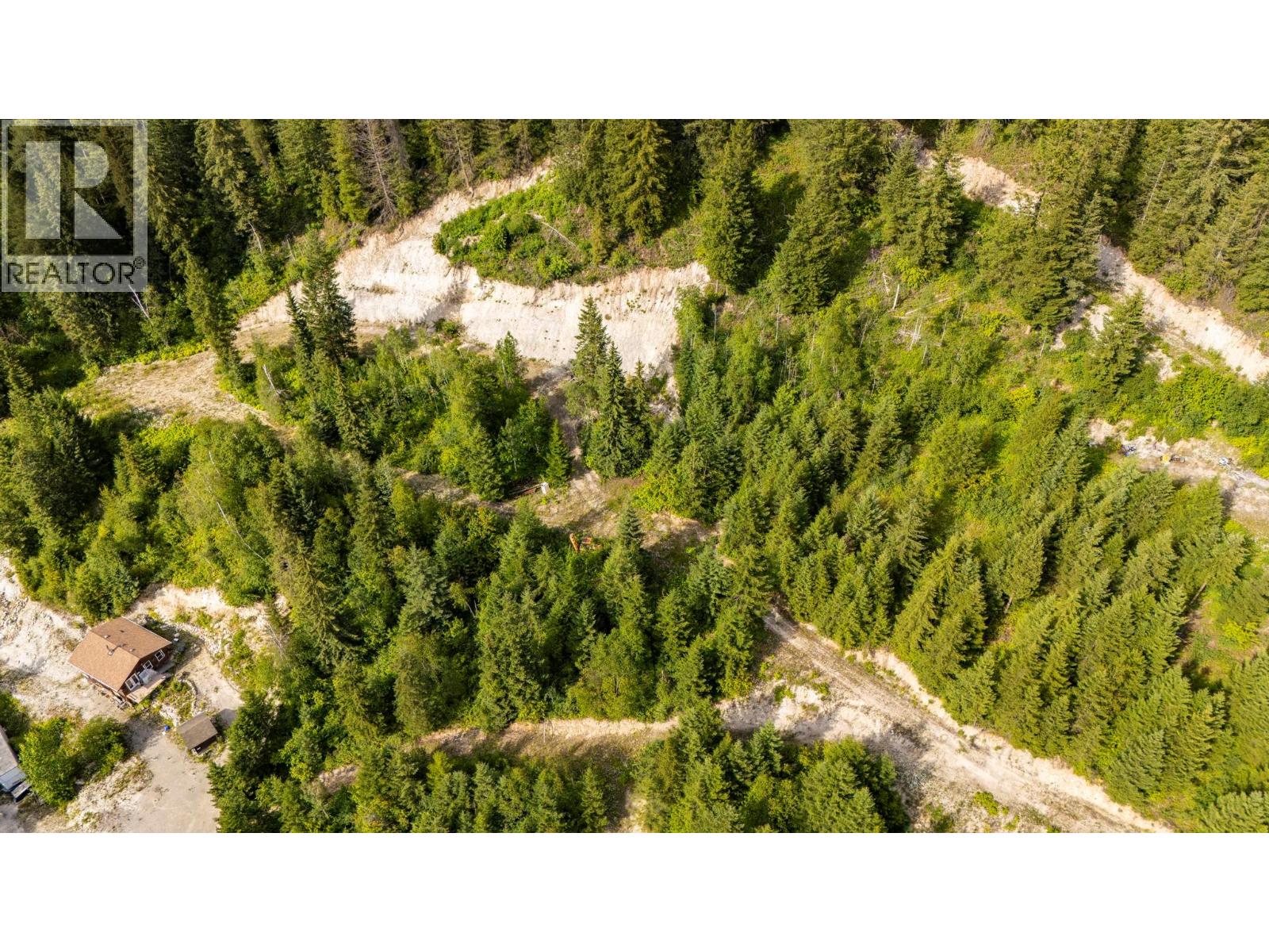 1664 TRANS CANADA N Highway - 8