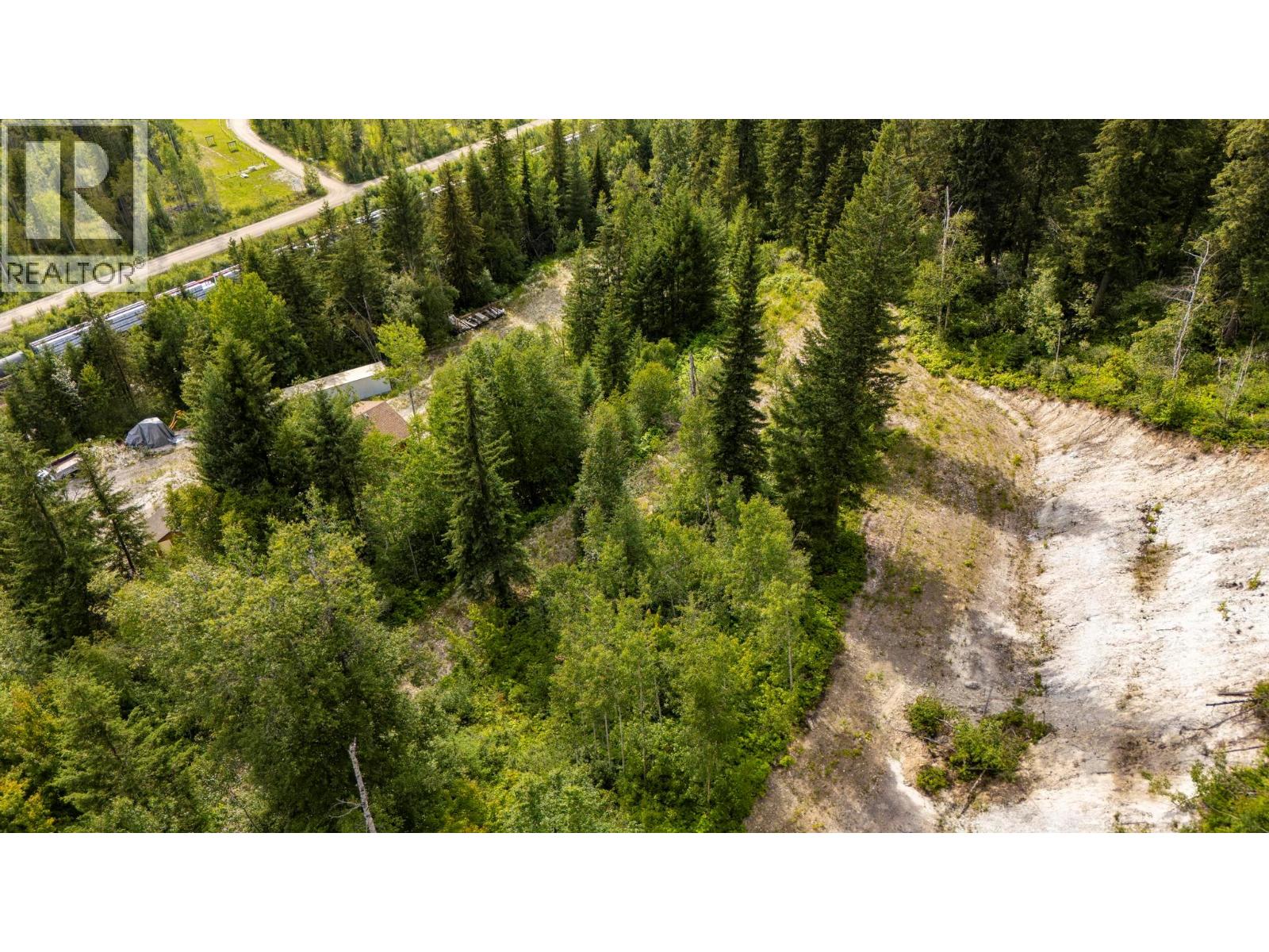 1664 TRANS CANADA N Highway - 9