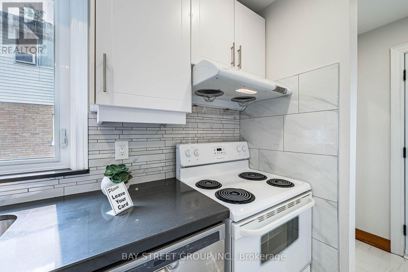 88 FREY CRESCENT - 10