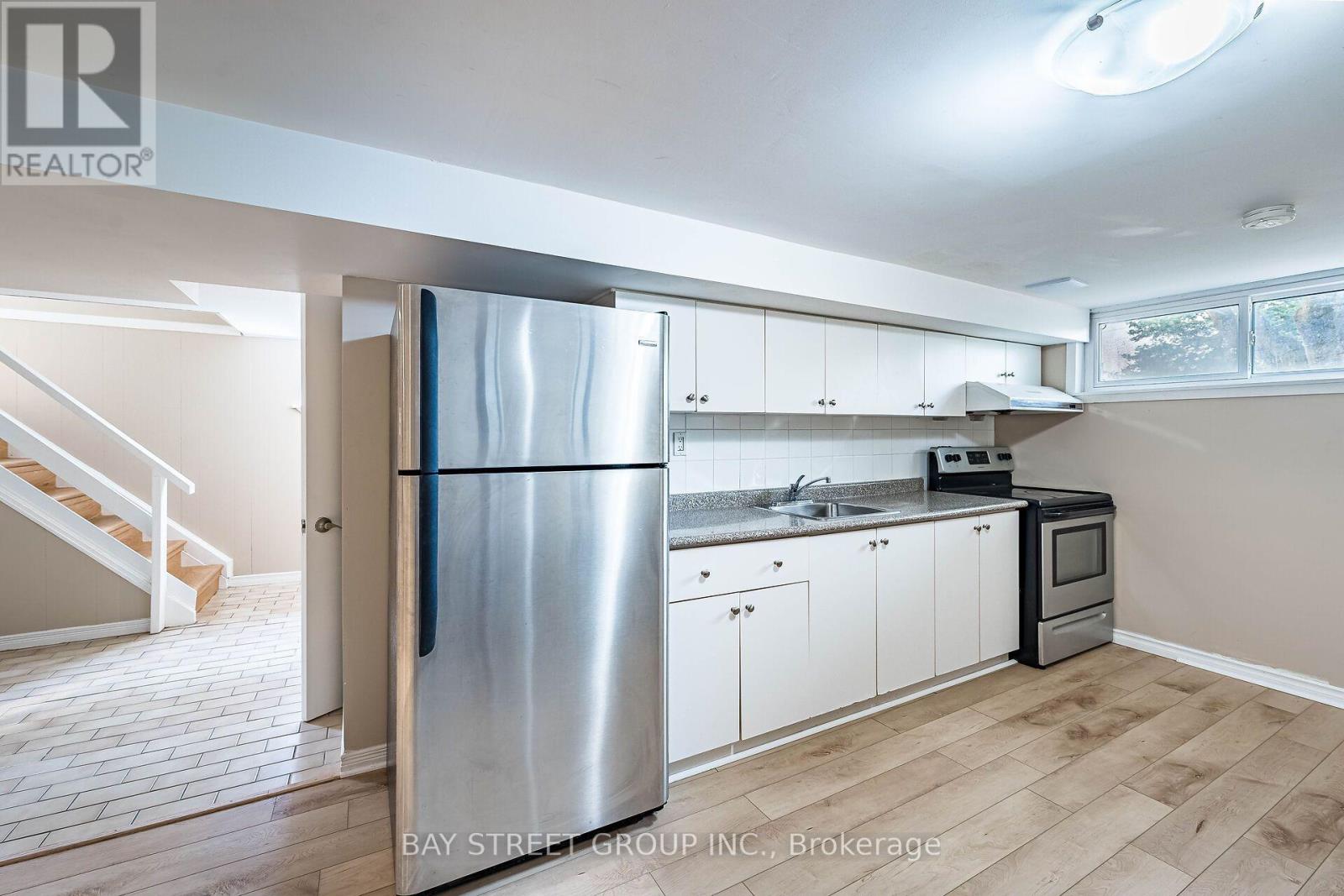 88 FREY CRESCENT - 35