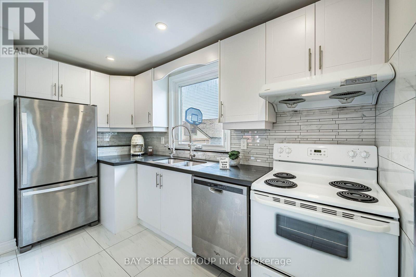88 FREY CRESCENT - 8