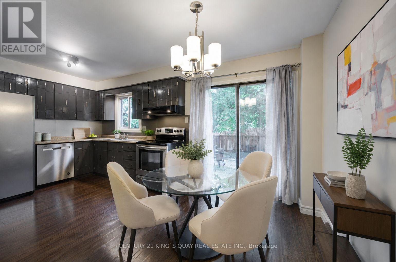 17 CROXLEY GREEN - Image 6