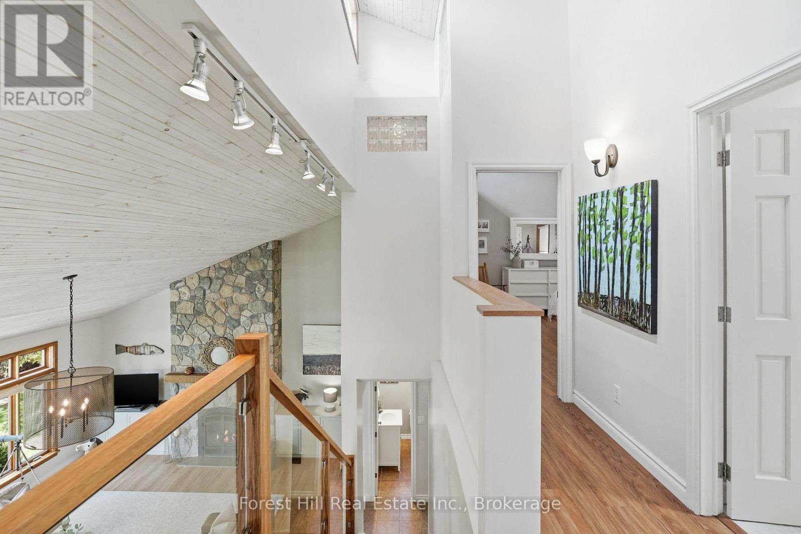 81 ST LAWRENCE STREET - 15