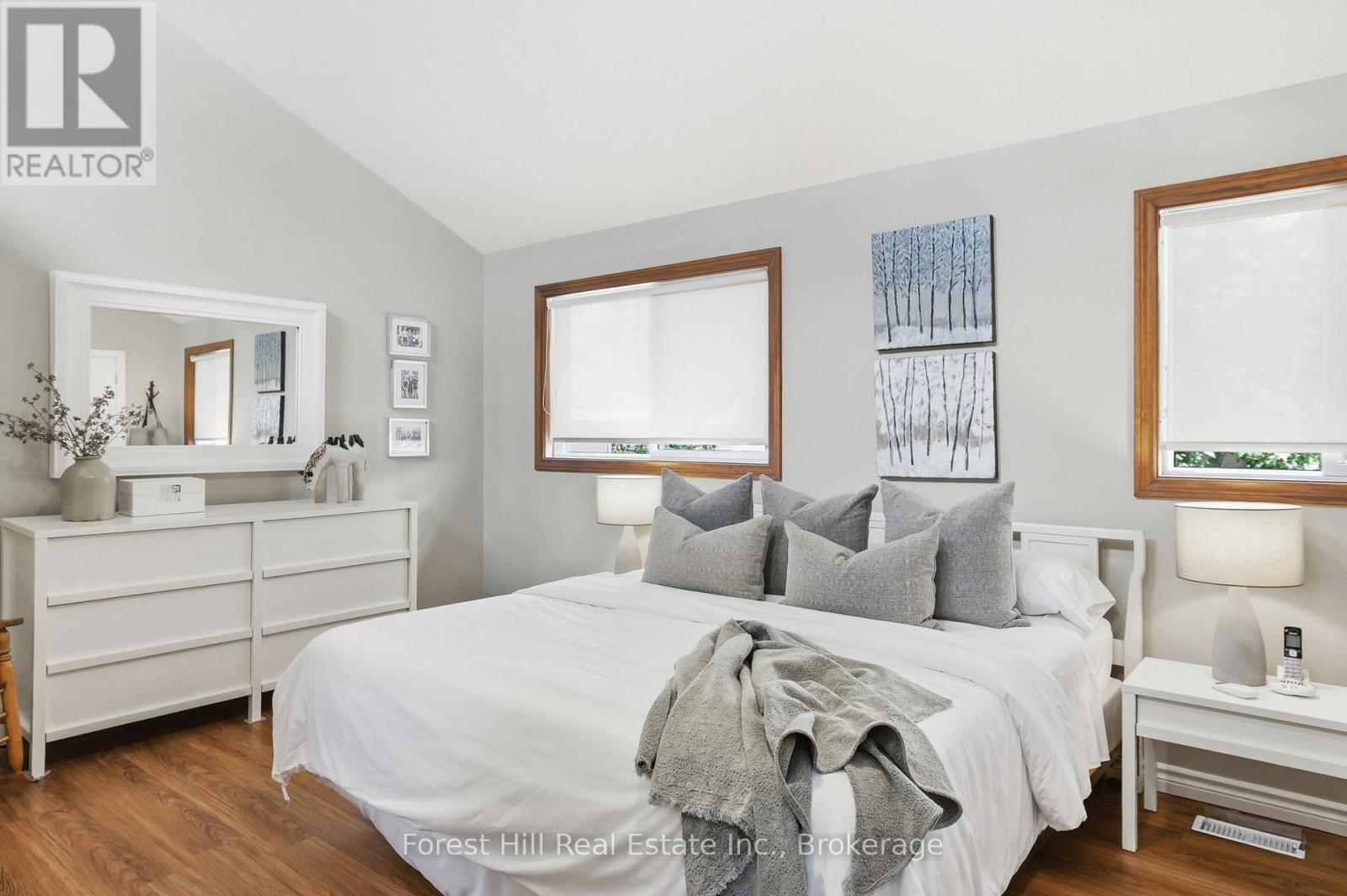 81 ST LAWRENCE STREET - 16