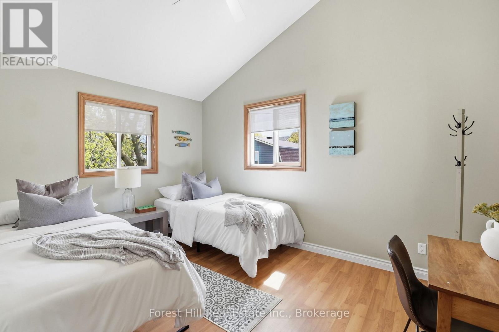 81 ST LAWRENCE STREET - 21