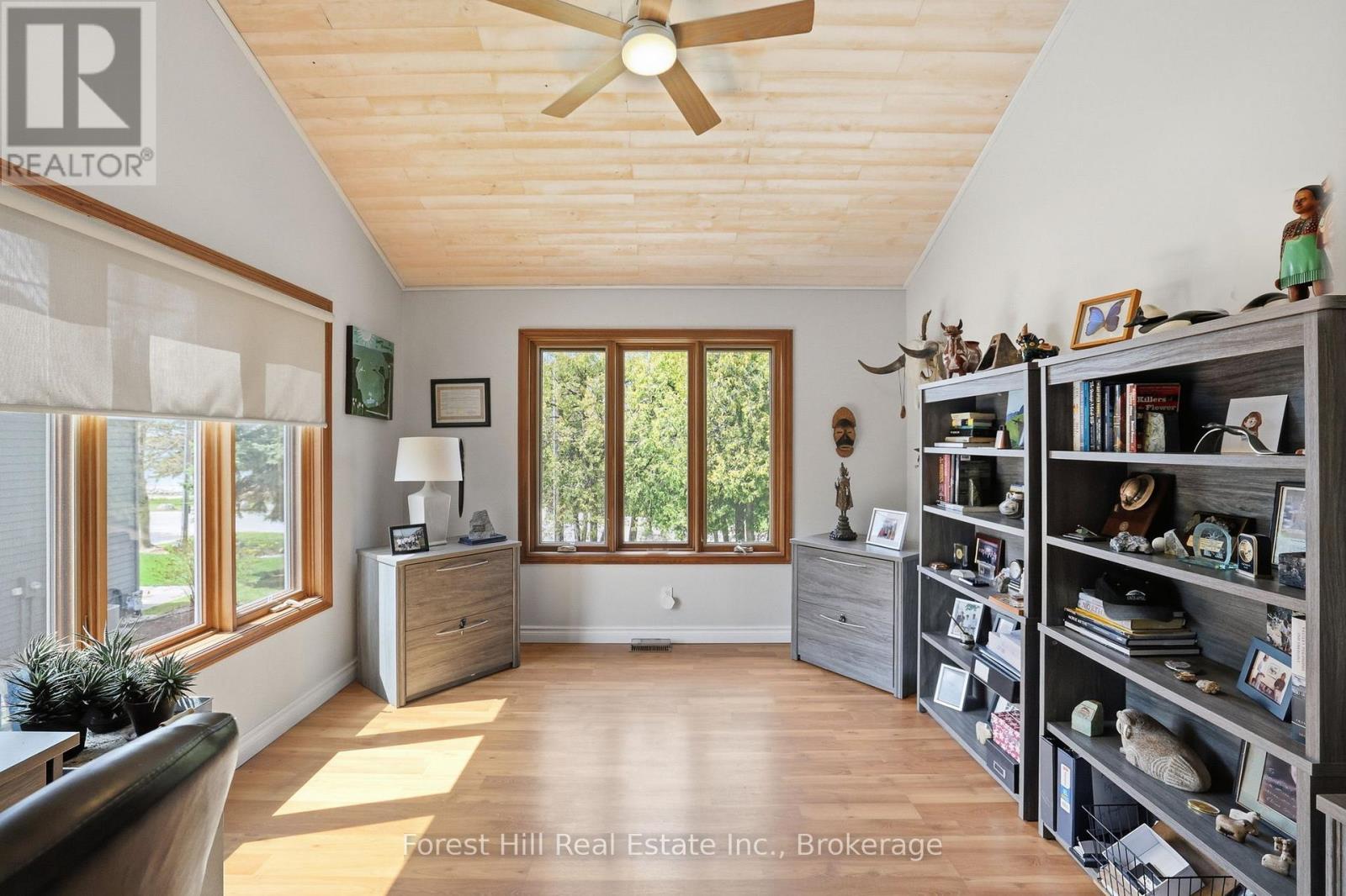 81 ST LAWRENCE STREET - 25