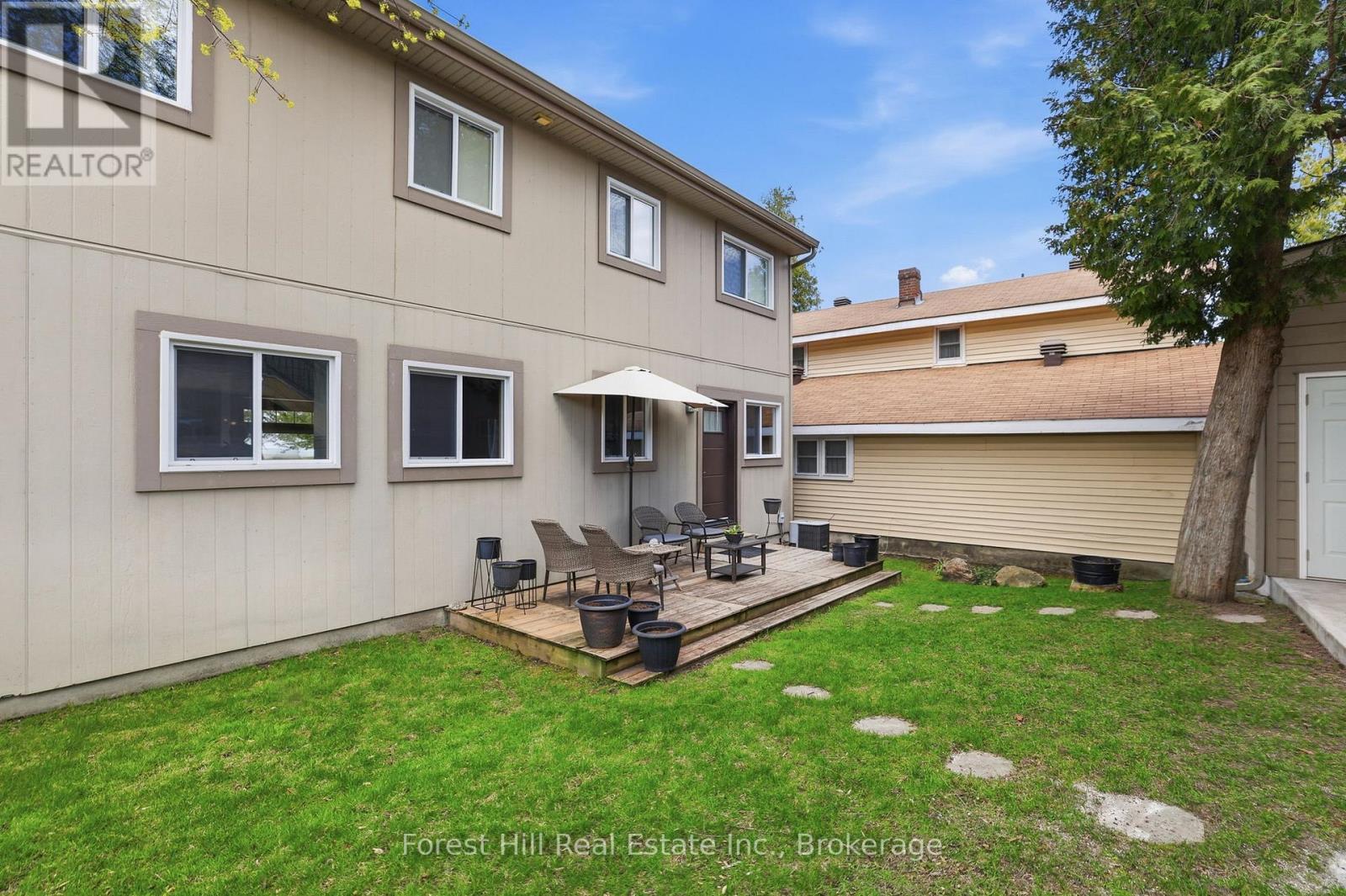 81 ST LAWRENCE STREET - 34