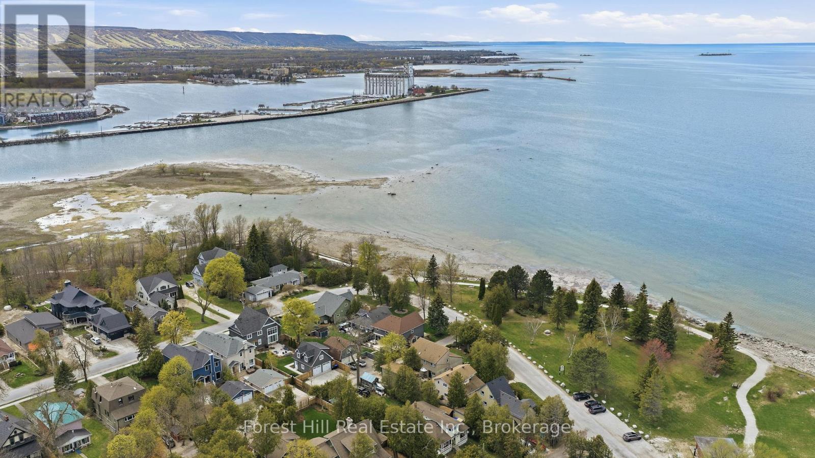 81 ST LAWRENCE STREET - 38