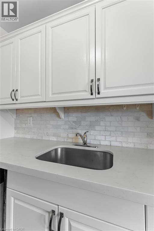 #403 2485 WOKING Crescent - Image 12