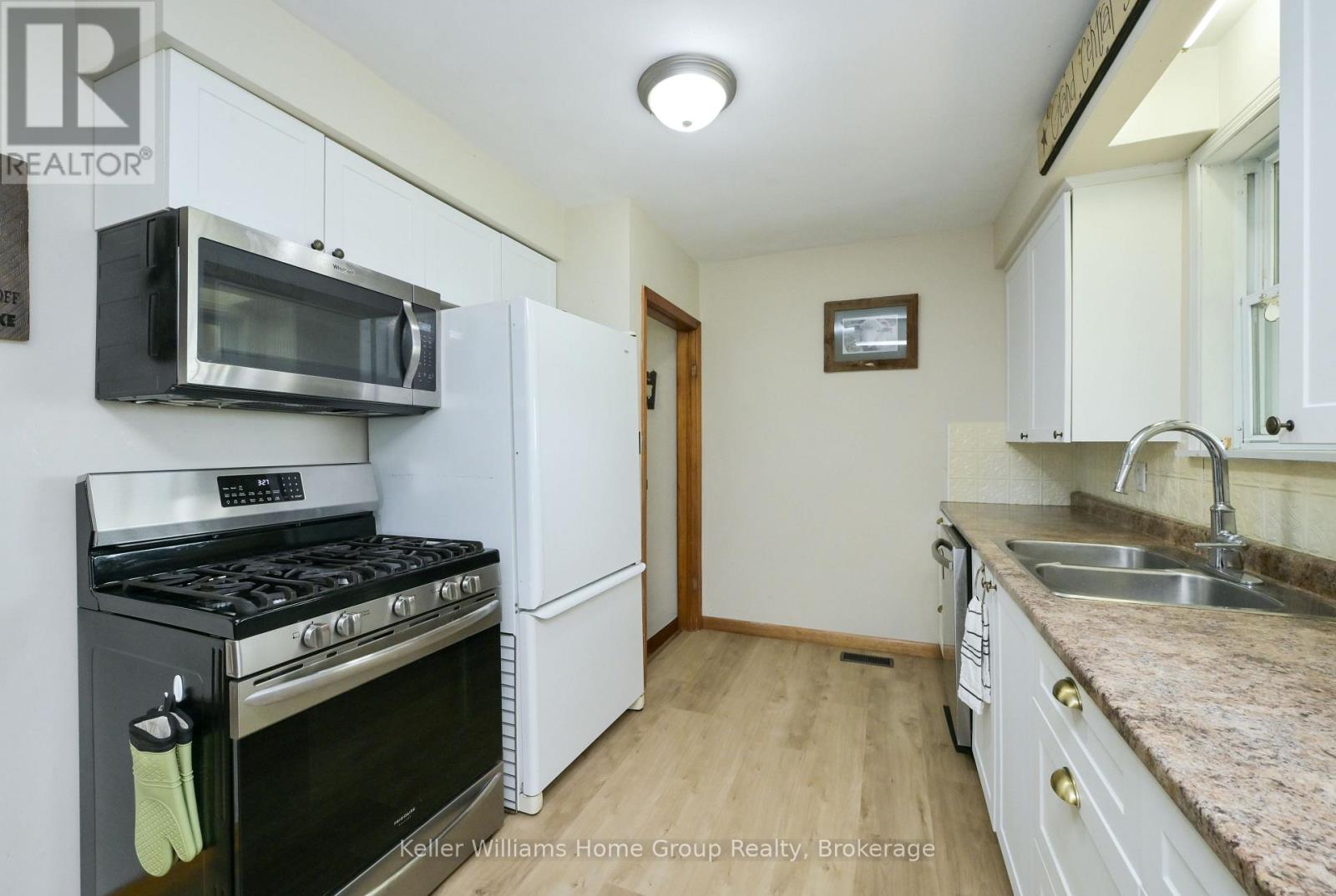 269514 GREY ROAD 9 - 17