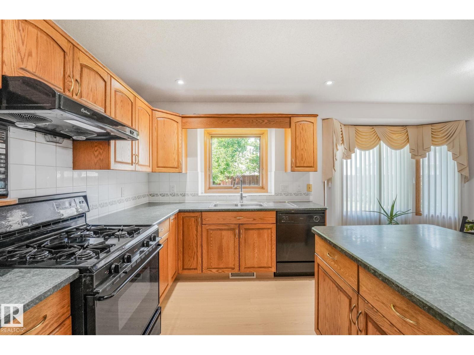 177 kulawy DR N NW - 16