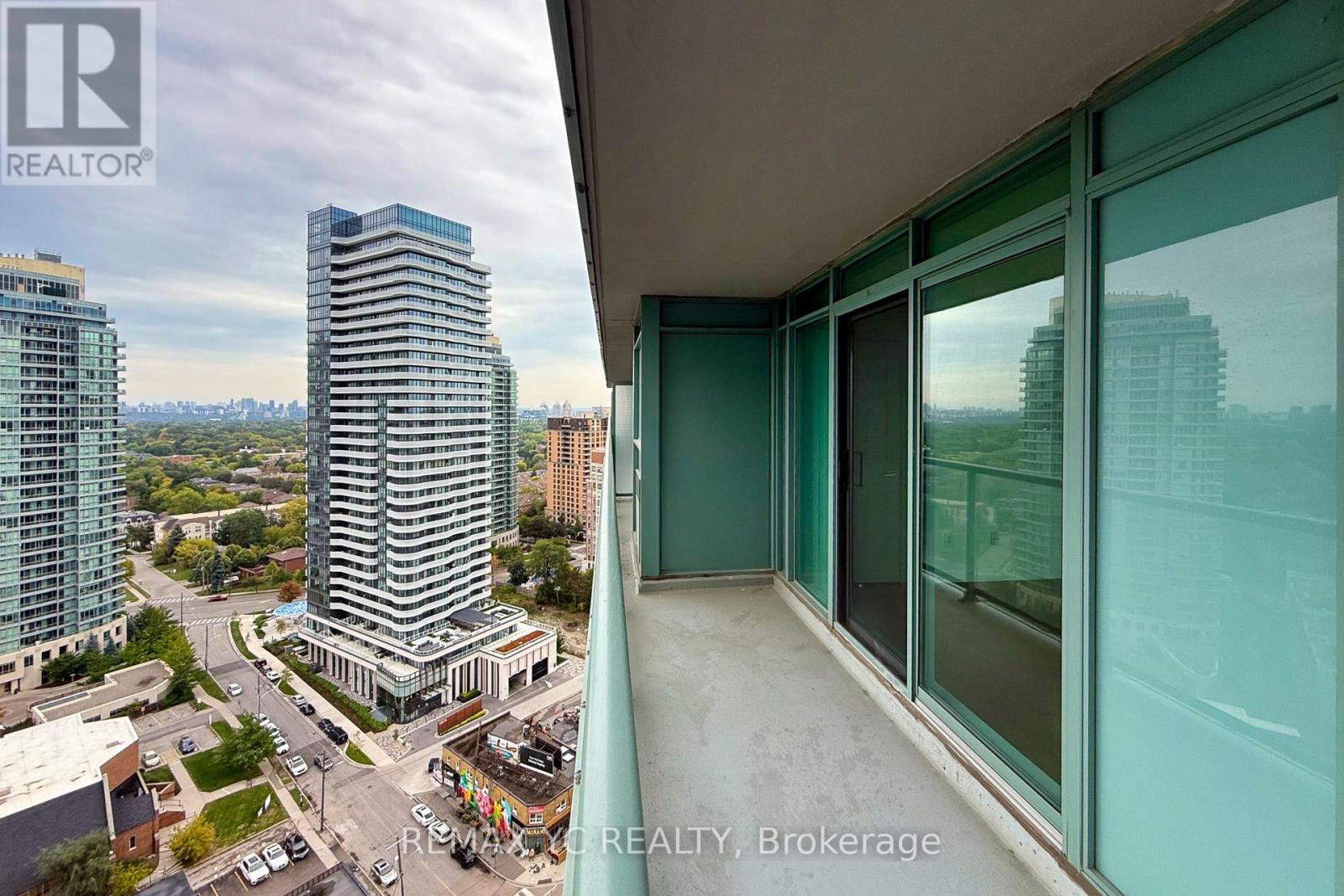 #2410 5500 YONGE STREET - 26