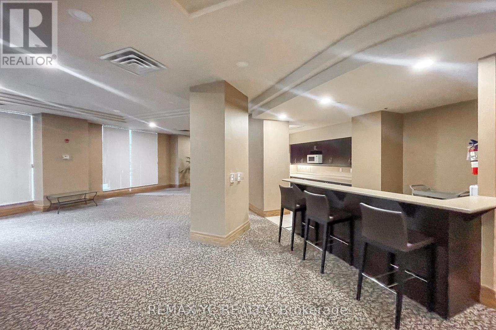 #2410 5500 YONGE STREET - 35