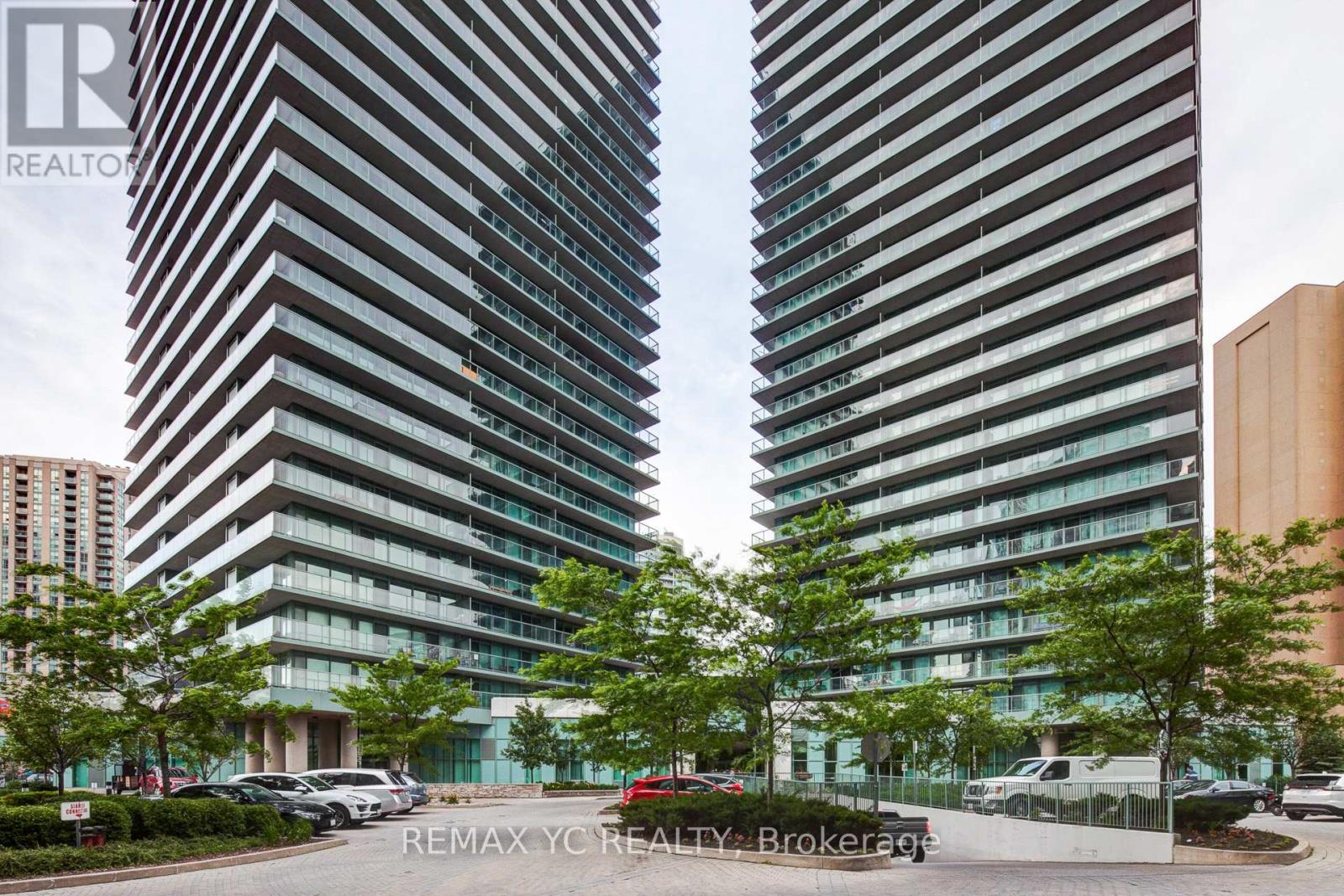#2410 5500 YONGE STREET - 37