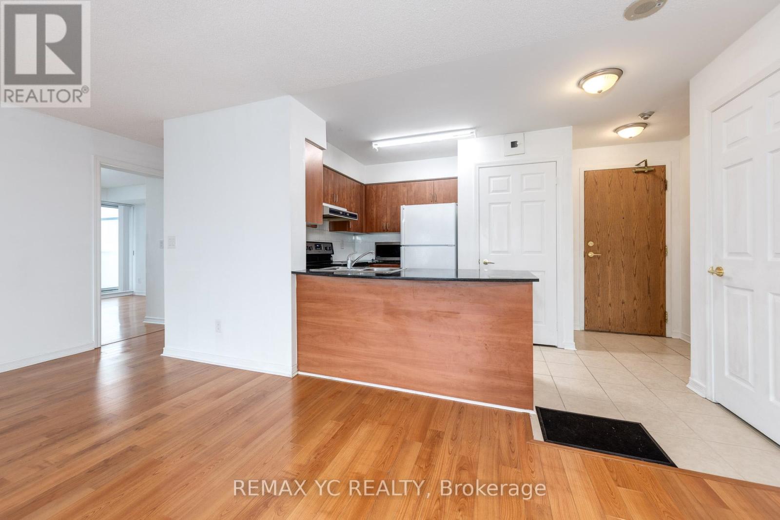#2410 5500 YONGE STREET - 6