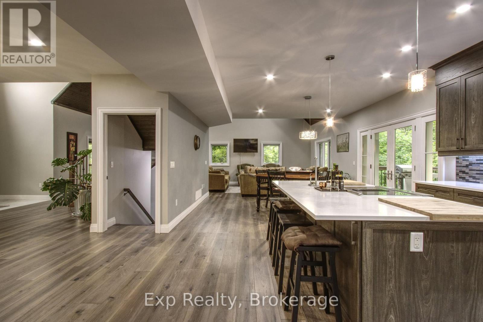 37 BOWEN ROAD - Image 10