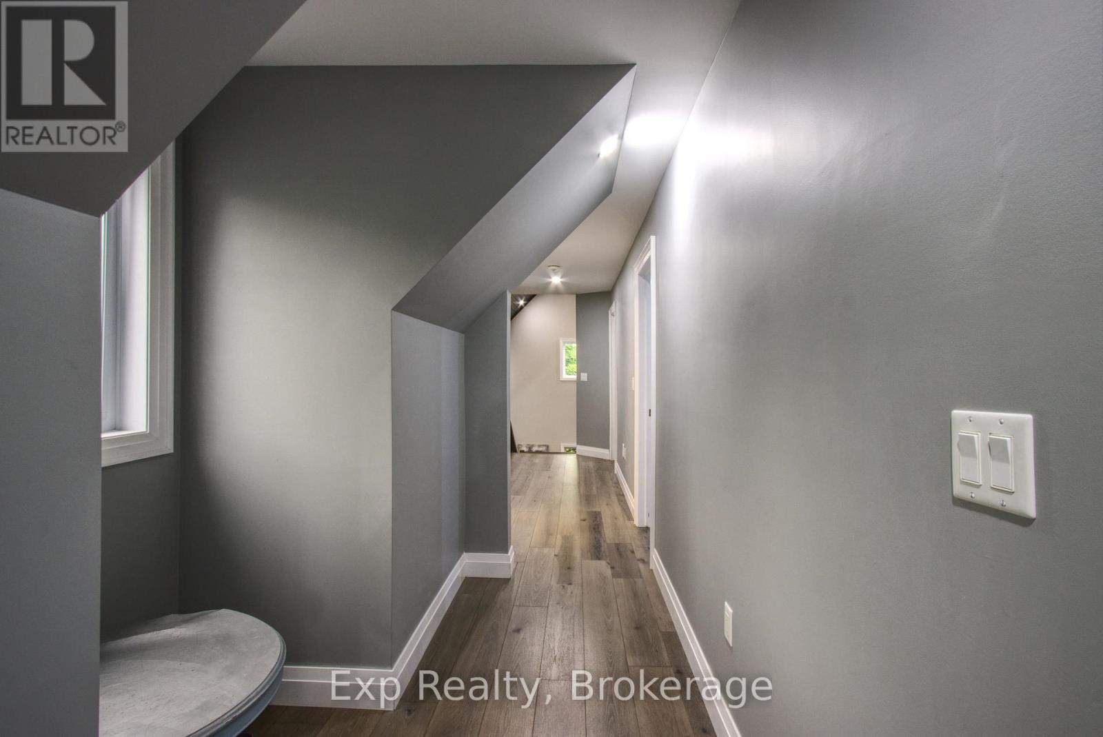 37 BOWEN ROAD - Image 37