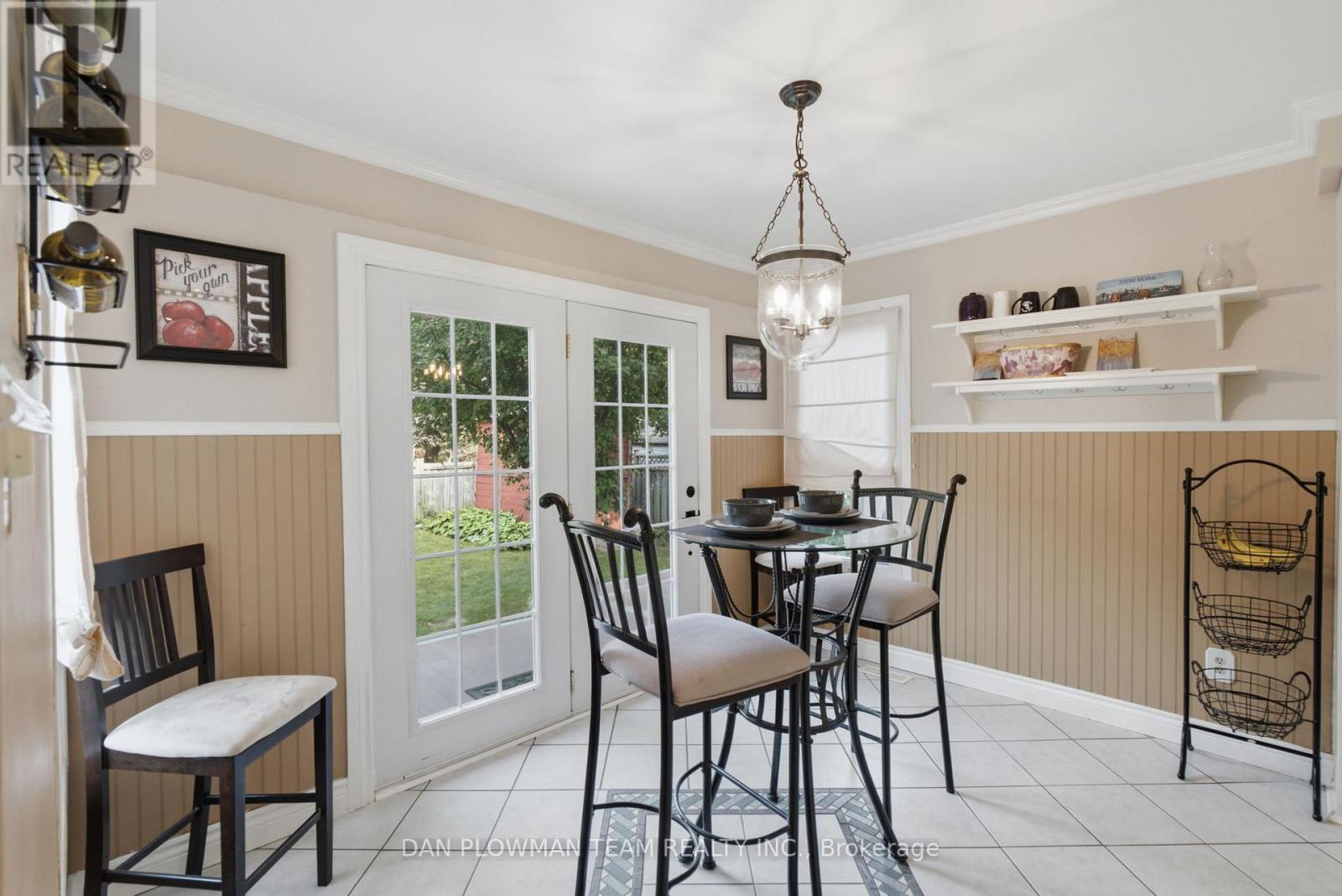 23 ELMEROY COURT - 12