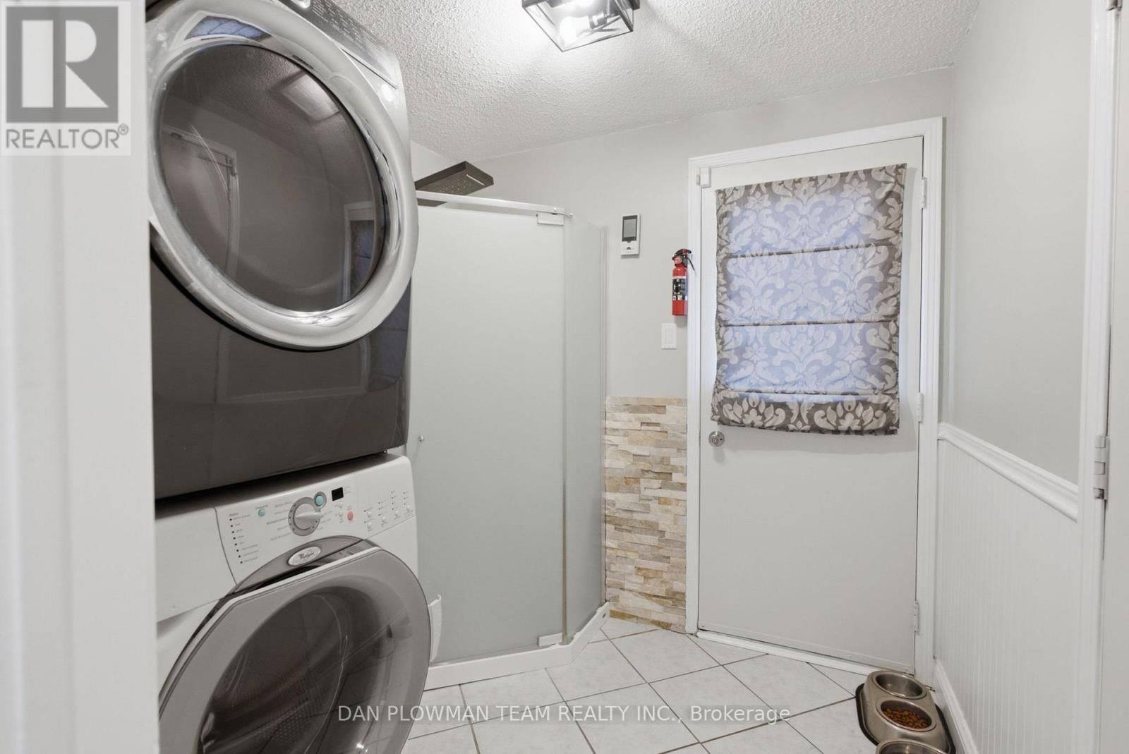 23 ELMEROY COURT - 15