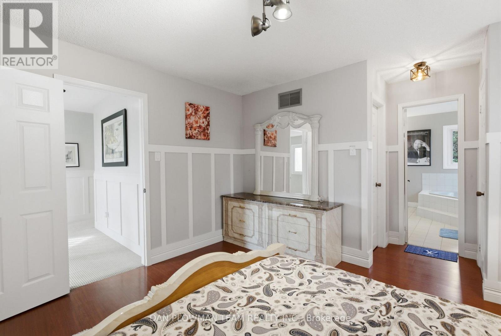 23 ELMEROY COURT - 18