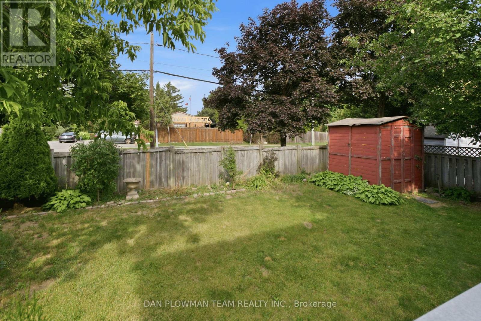 23 ELMEROY COURT - 36