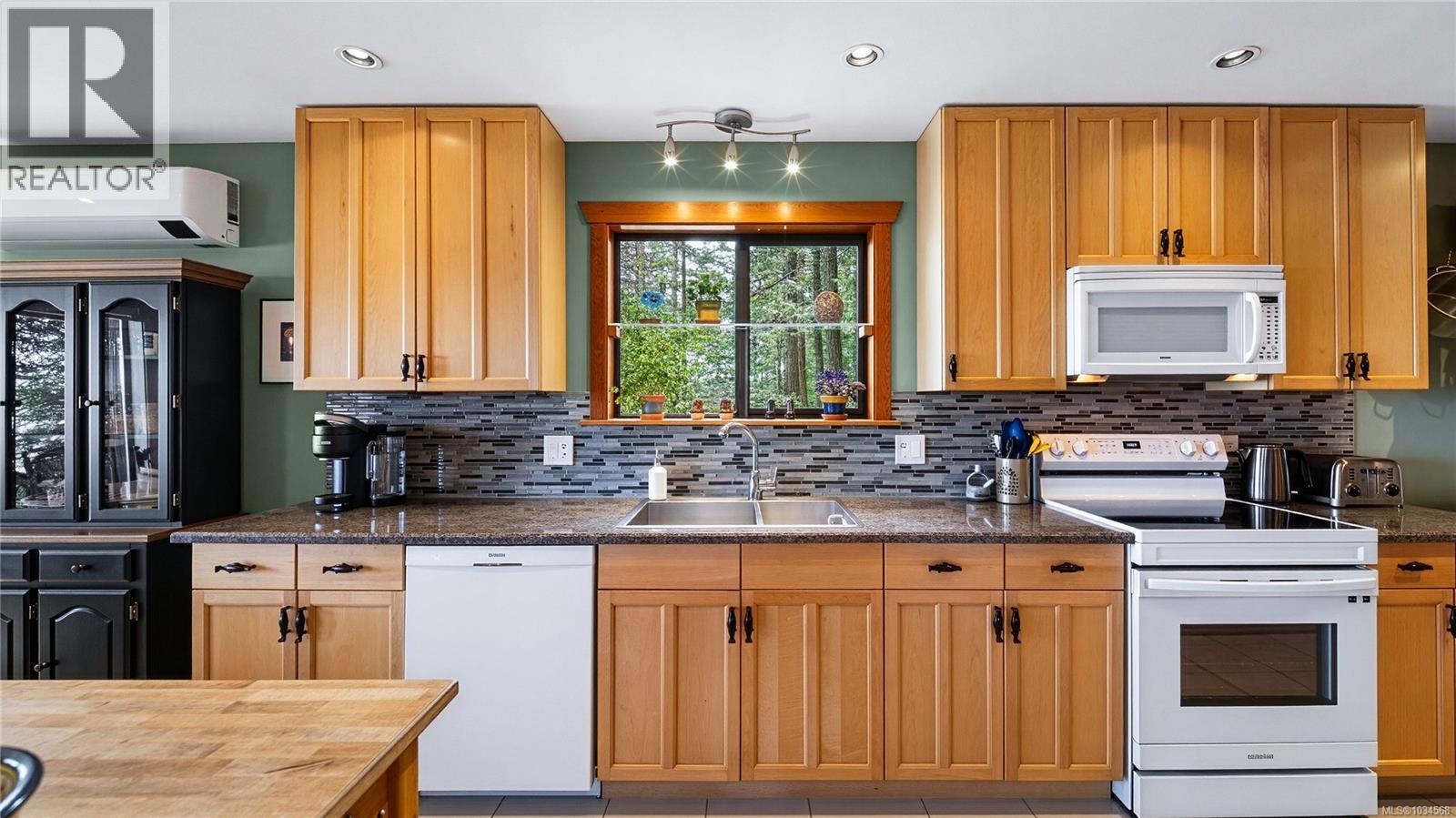 57 McKenzie Cres - Image 17