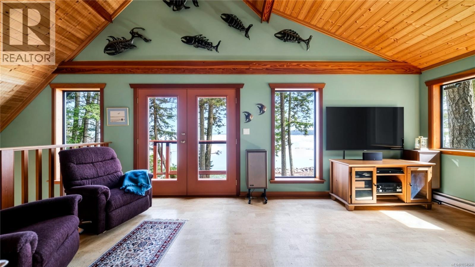 57 McKenzie Cres - Image 32