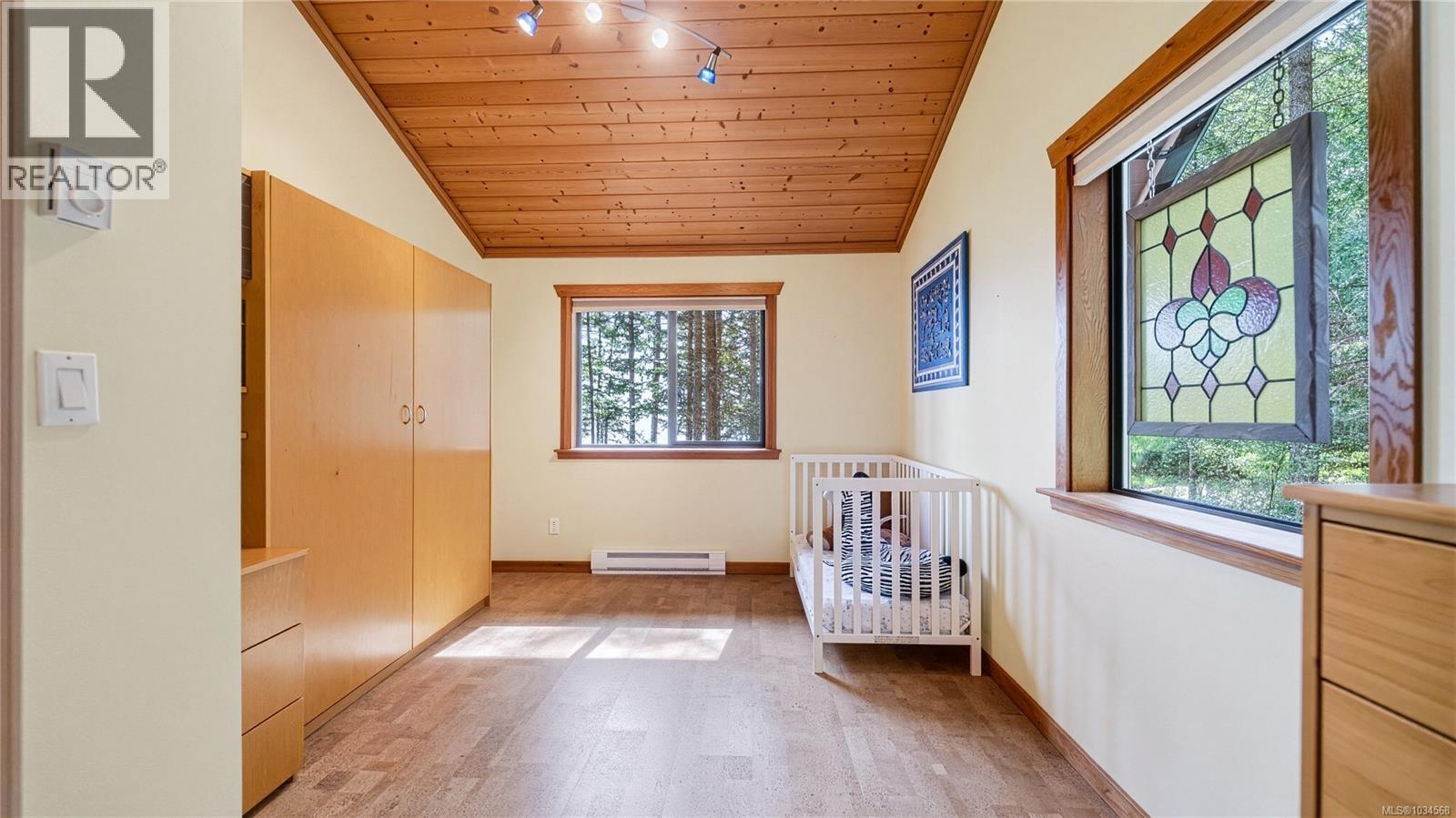 57 McKenzie Cres - 30