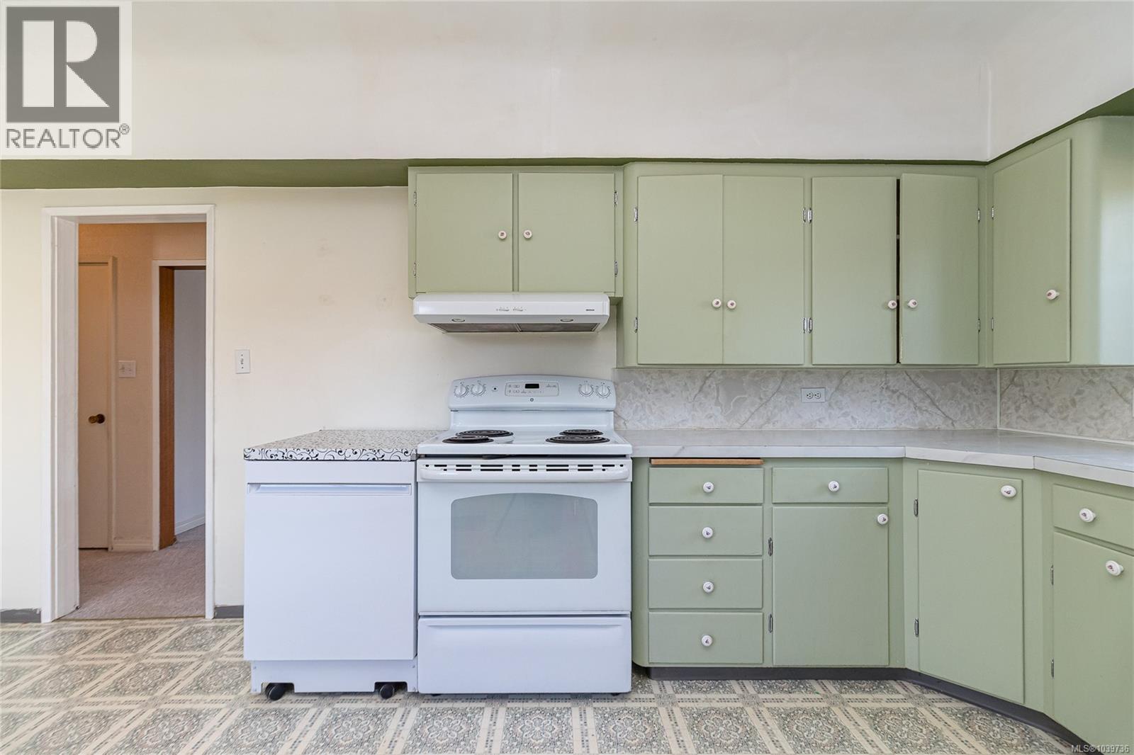3433 Bethune Ave, Saanich