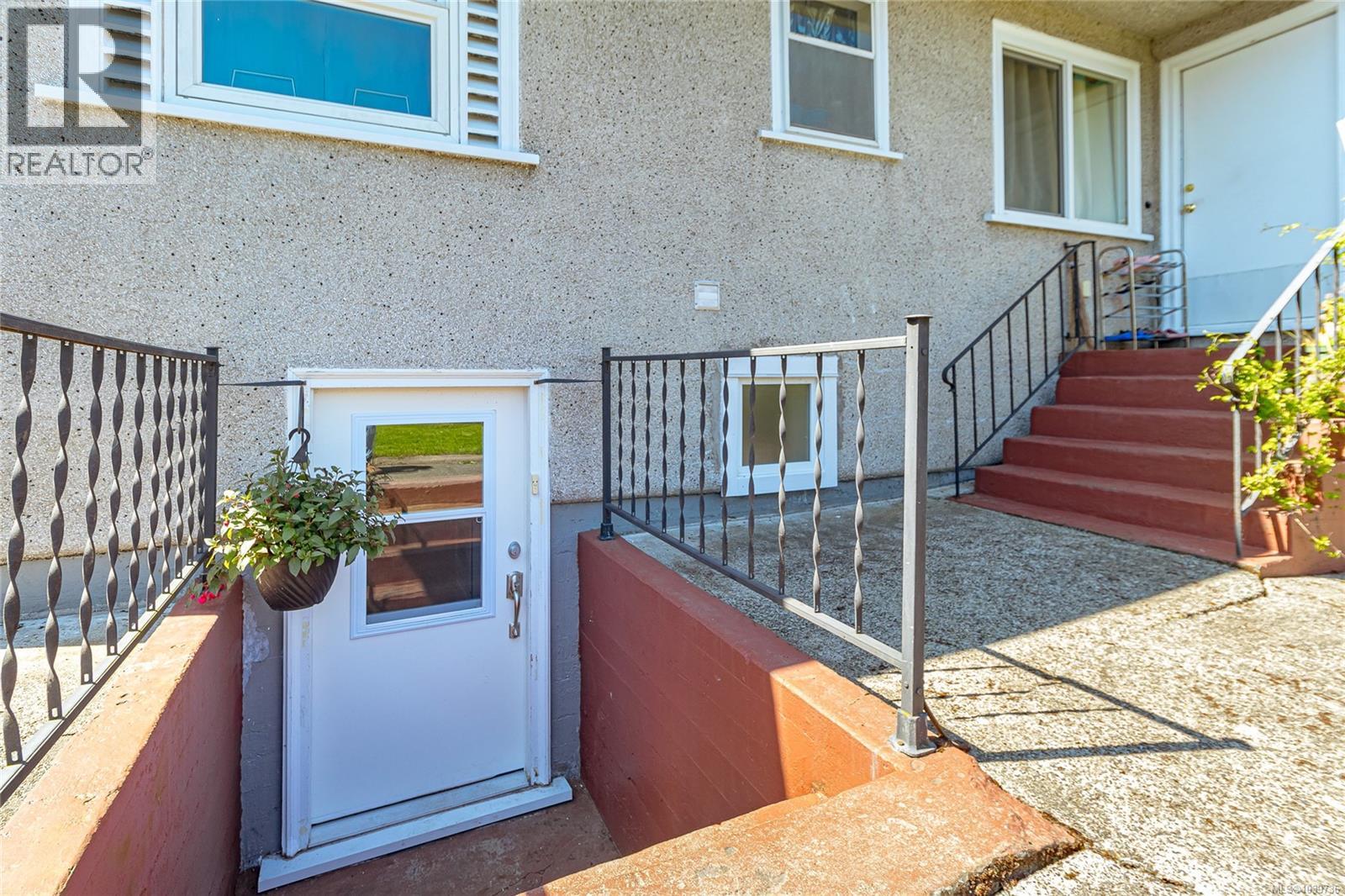 3433 Bethune Ave, Saanich