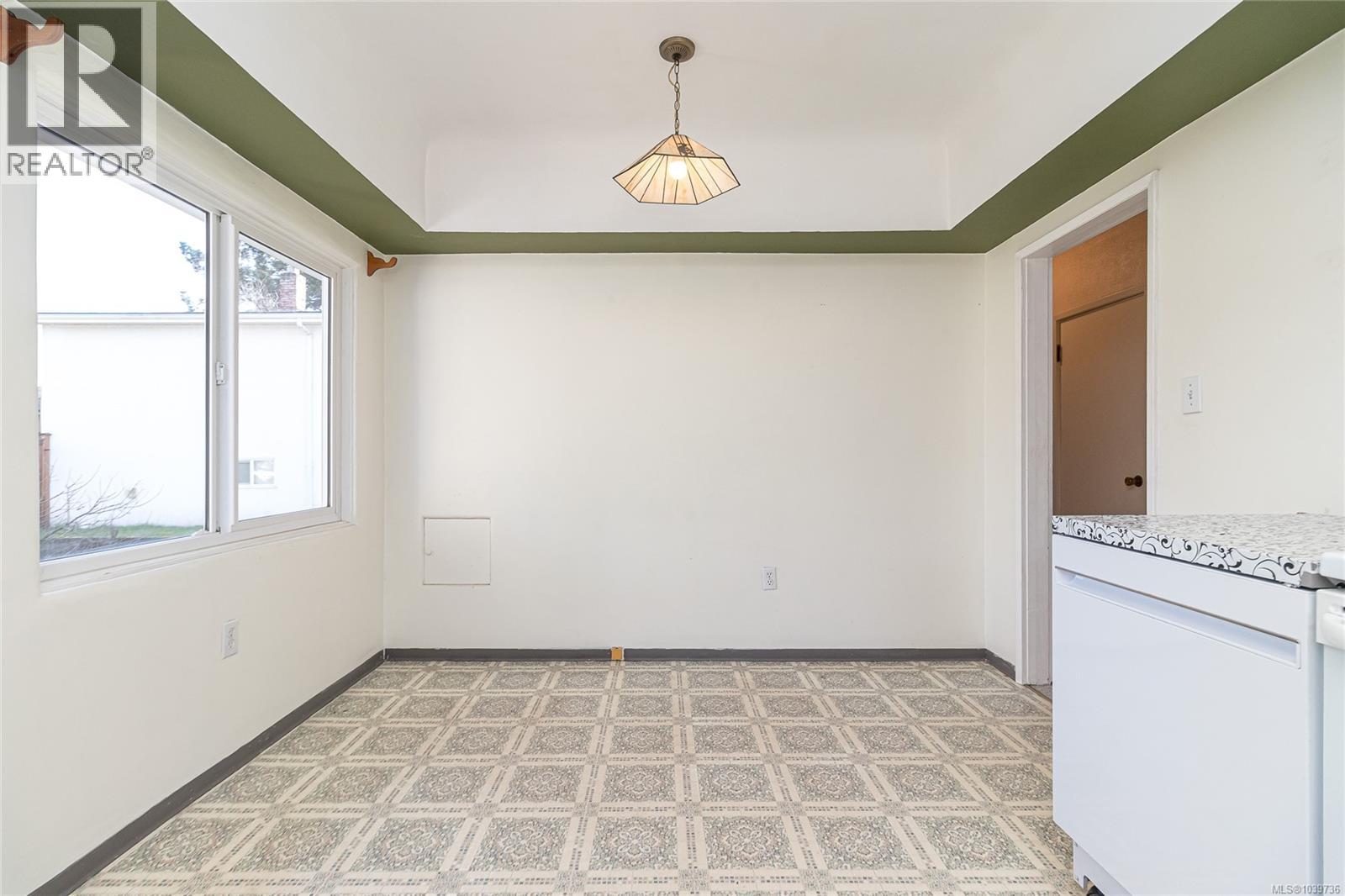 3433 Bethune Ave, Saanich