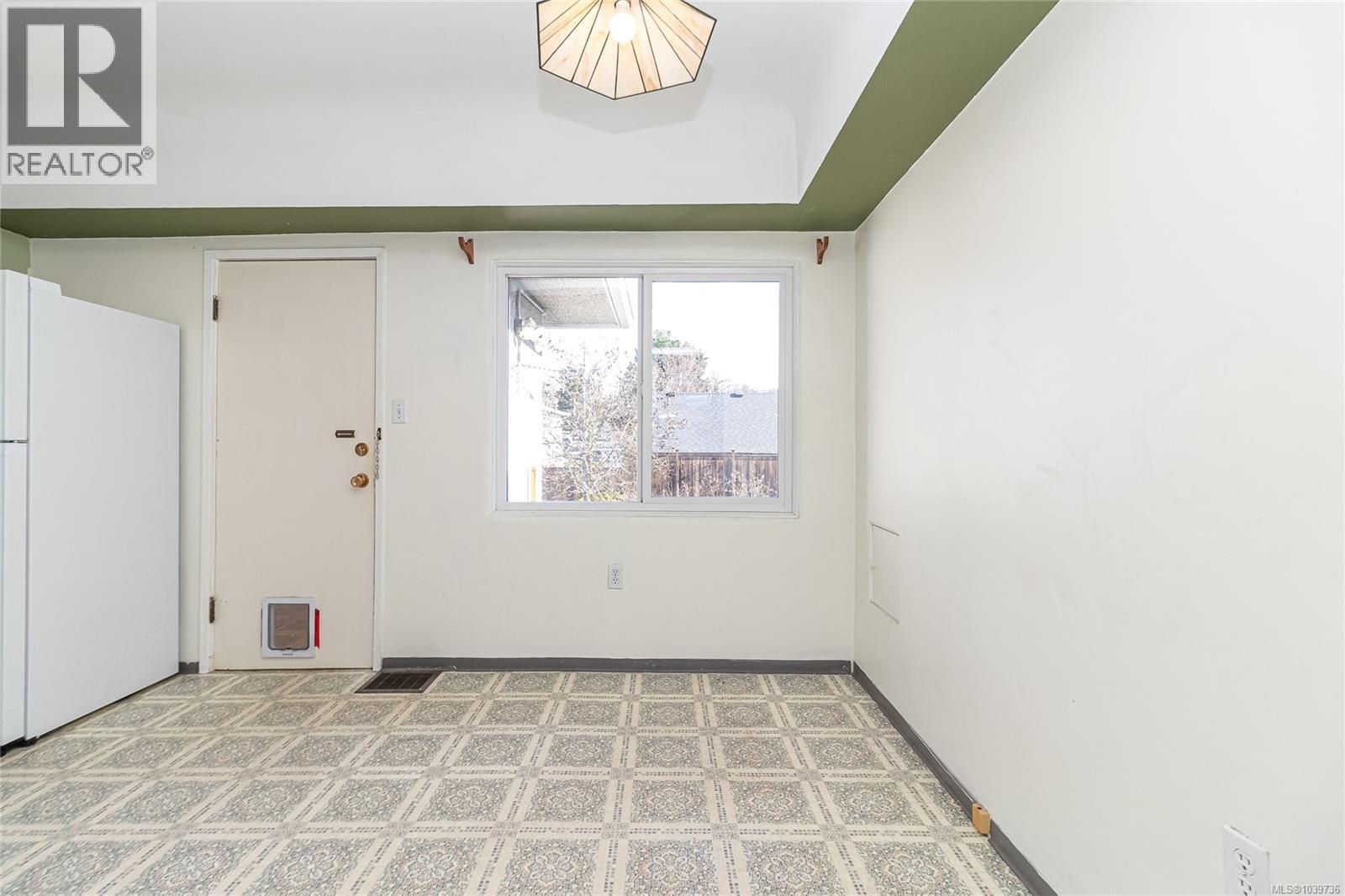 3433 Bethune Ave, Saanich