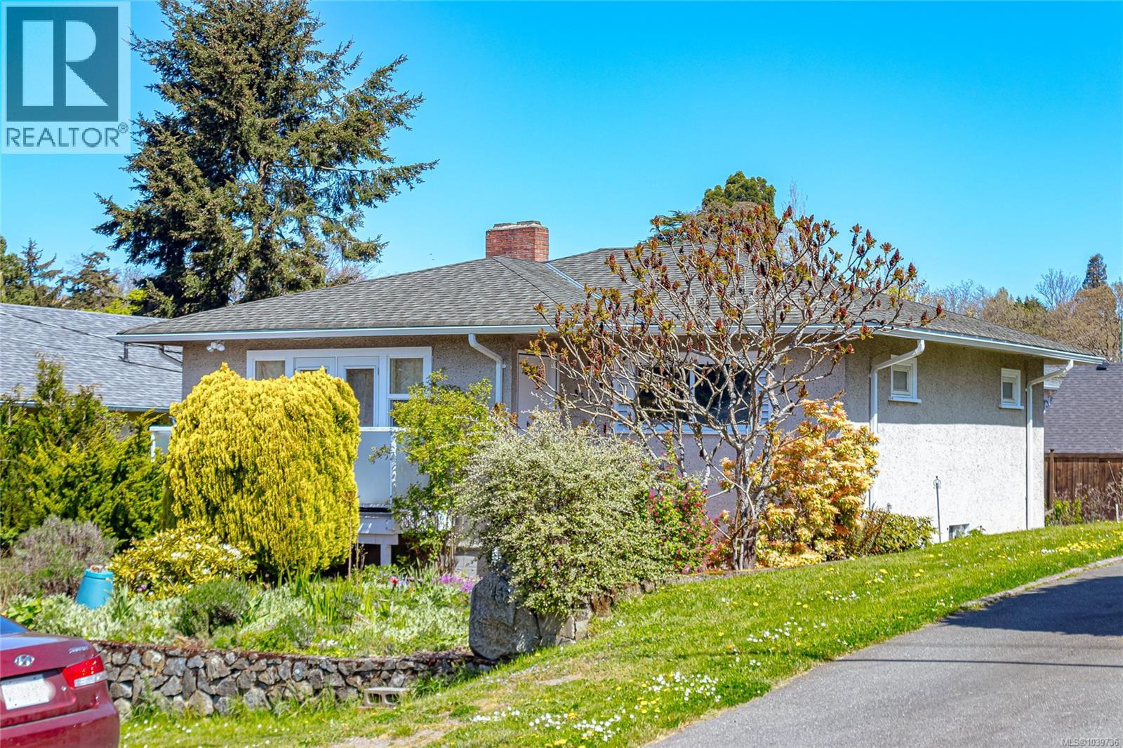 3433 Bethune Ave, Saanich