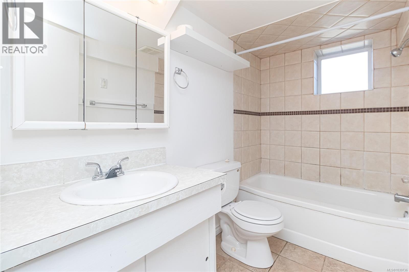 3433 Bethune Ave, Saanich