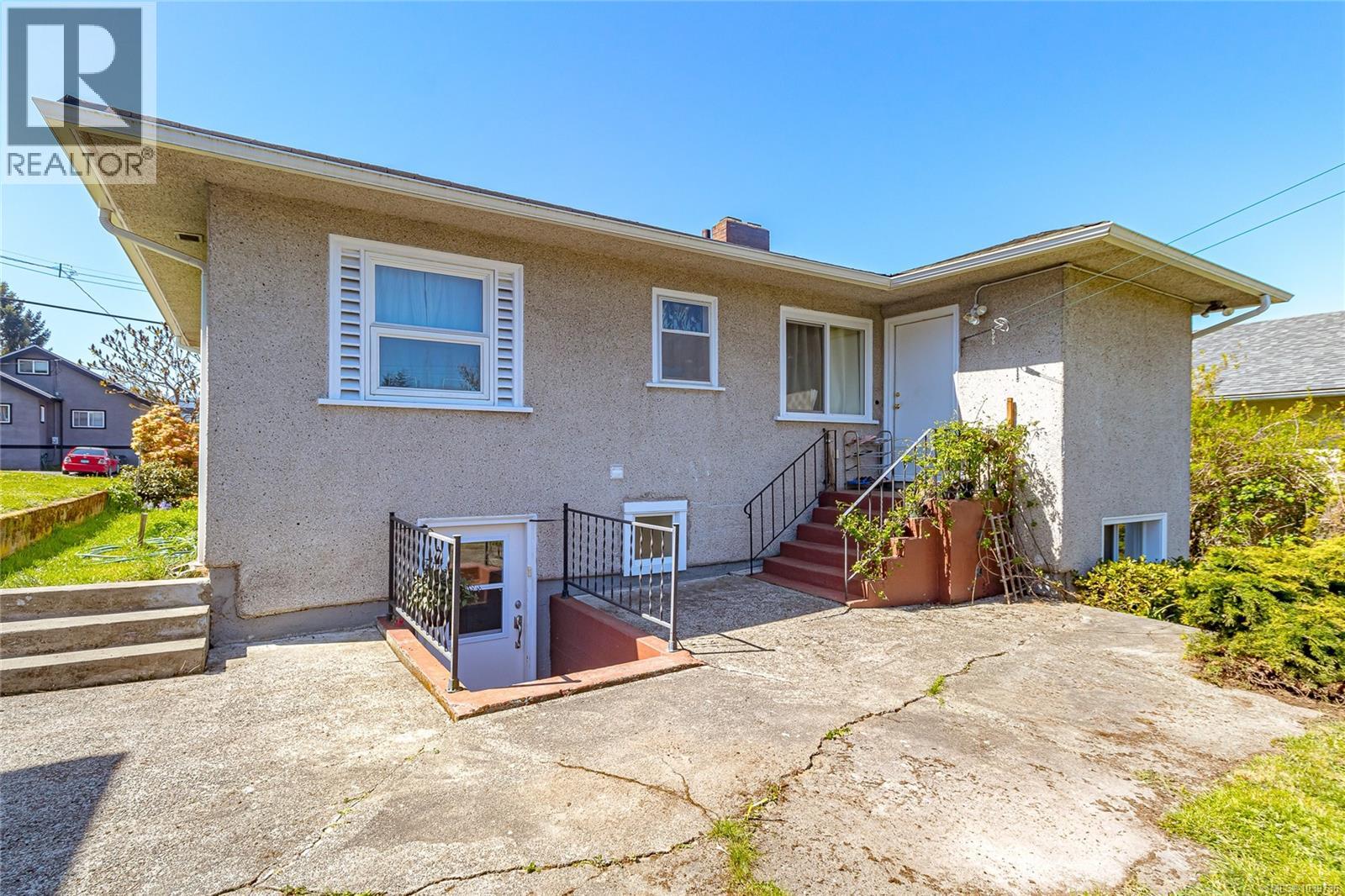3433 Bethune Ave, Saanich